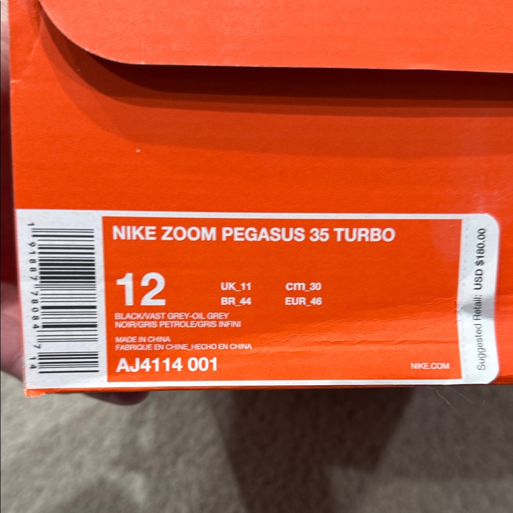 Nike Zoom Pegasus 35 Turbo in Black and Gray